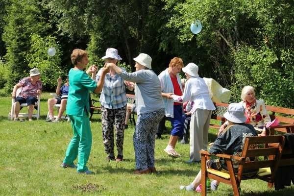 Уход за пожилыми в пансионате 